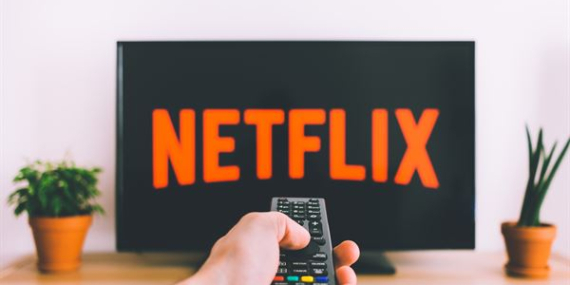 Netflix en çok izlenen içerik listelerini İngiltere için paylaştı: Hakan: Muhafız yabancı lisan kategorisinde