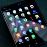 samsung-galaxy-fold-kesimlerine-ayrildi-katlanir-sisteme-birinci-yakindan-bakis-jhbjXQ4Y.jpg